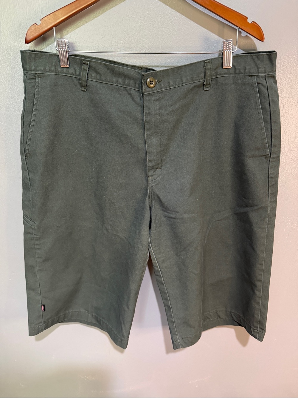 DICKIES Olive Green Flat-Front Work Shorts SZ 40